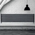 Grzejnik hydrauliczny z kolektorami pionowymi i rurami poziomymi - Złożony Viadurini