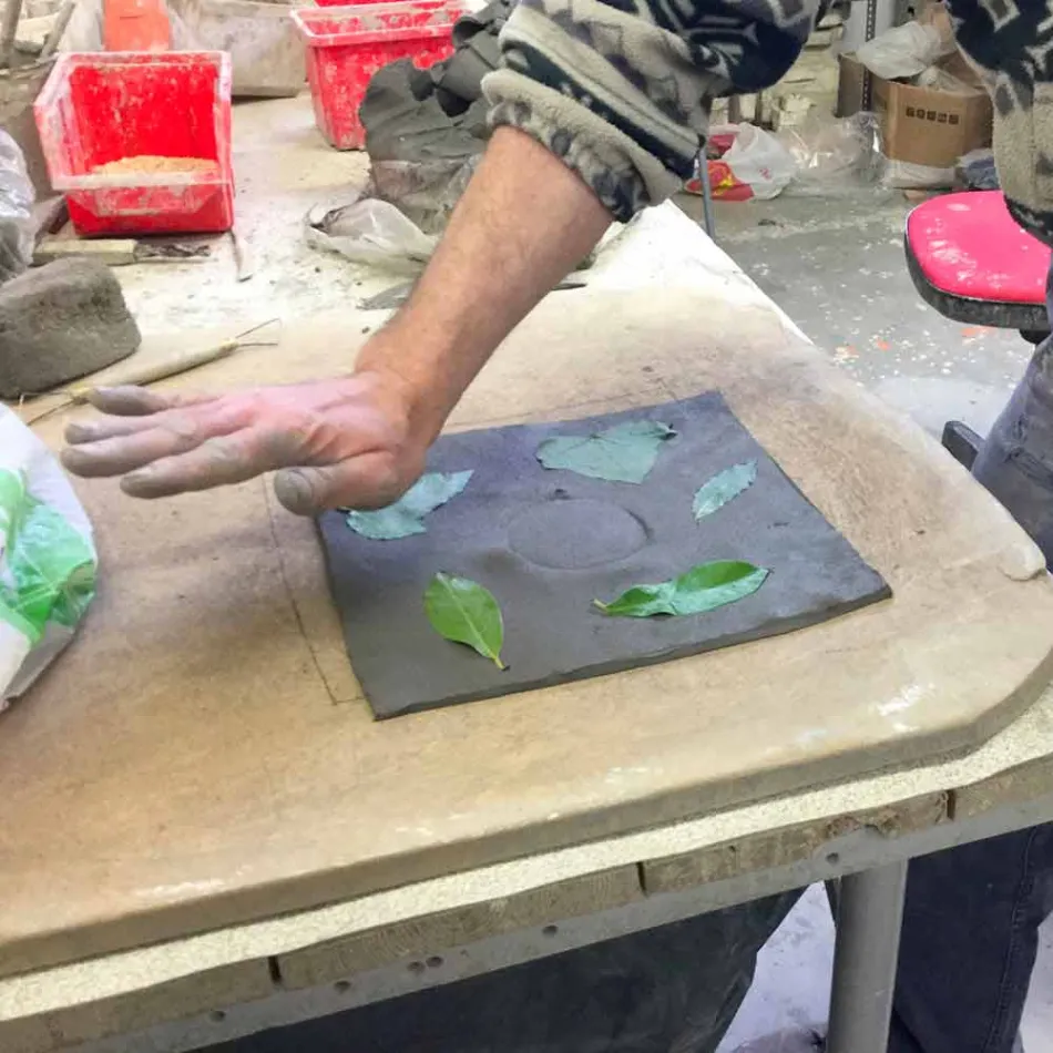 Toscot Vivaldi to designerska lampa ścienna z terakoty wyprodukowana we Włoszech Viadurini