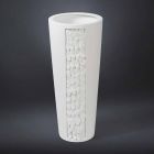 Wysoki dekoracyjny wazon z białej ceramiki z dekoracją Made in Italy - Calisto Viadurini