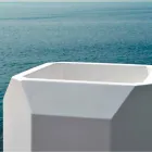 Biały plastikowy wazon do wnętrz lub na zewnątrz, w 3 rozmiarach - Gem by Myyour Viadurini