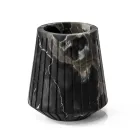 Niski dekoracyjny wazon z marmuru Portoro z wzorem w paski Made in Italy - Kair Viadurini