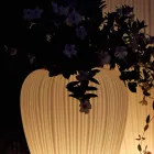 Nowoczesny, świecący wazon zewnętrzny z polietylenu, 2 sztuki - Skin by Myyour Viadurini