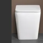 Toaleta podłogowa z wolnoopadającą ceramiczną deską sedesową i nowoczesnym designem - Giunco Viadurini