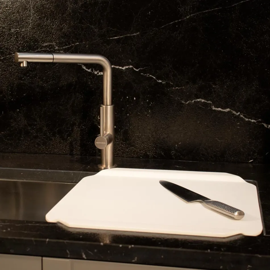 Taca kuchenna lub deska do krojenia z białego Corianu Made in Italy Design - Ivanova Viadurini